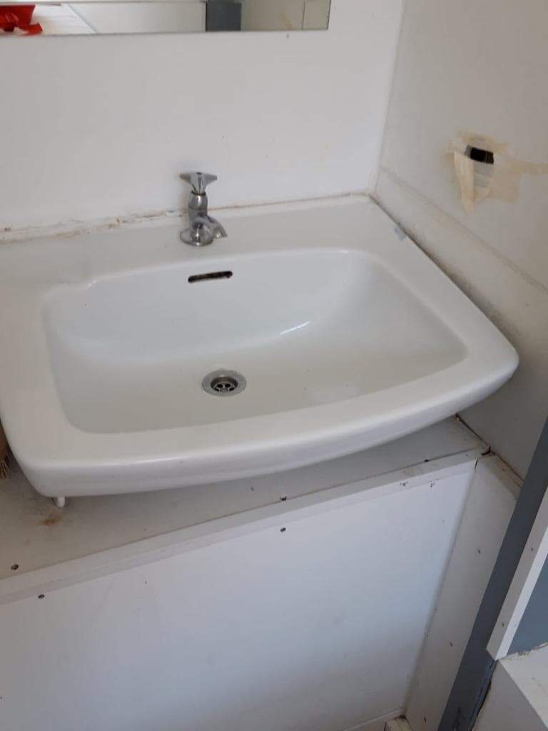 Image 4 of 5