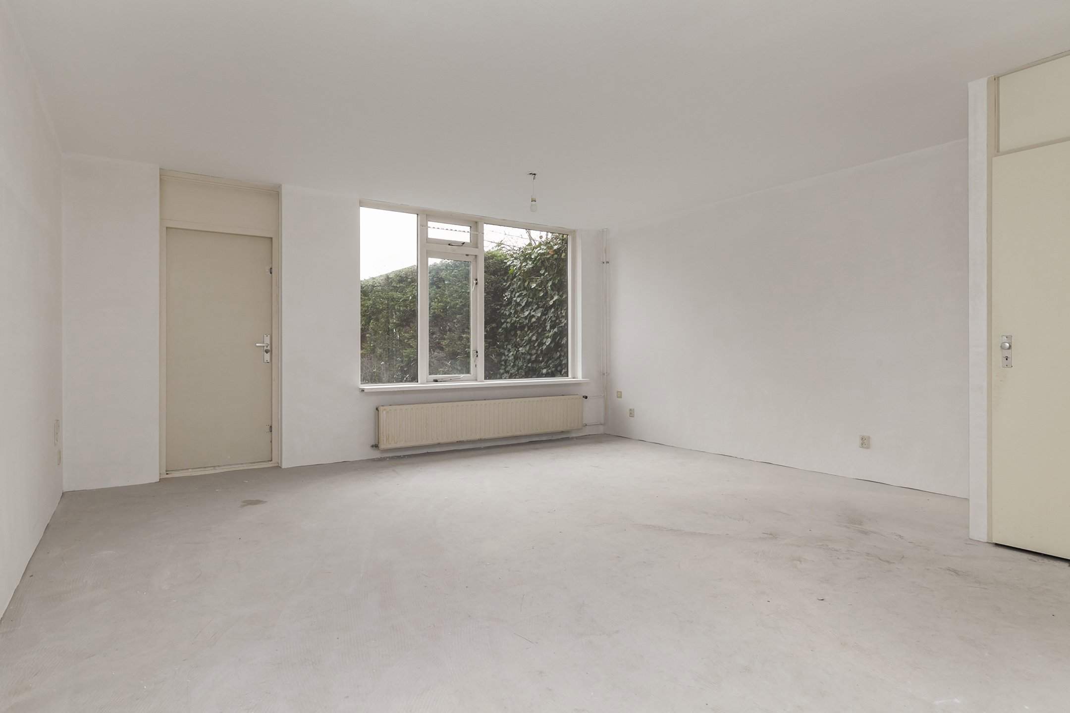 Bild 1 von 16