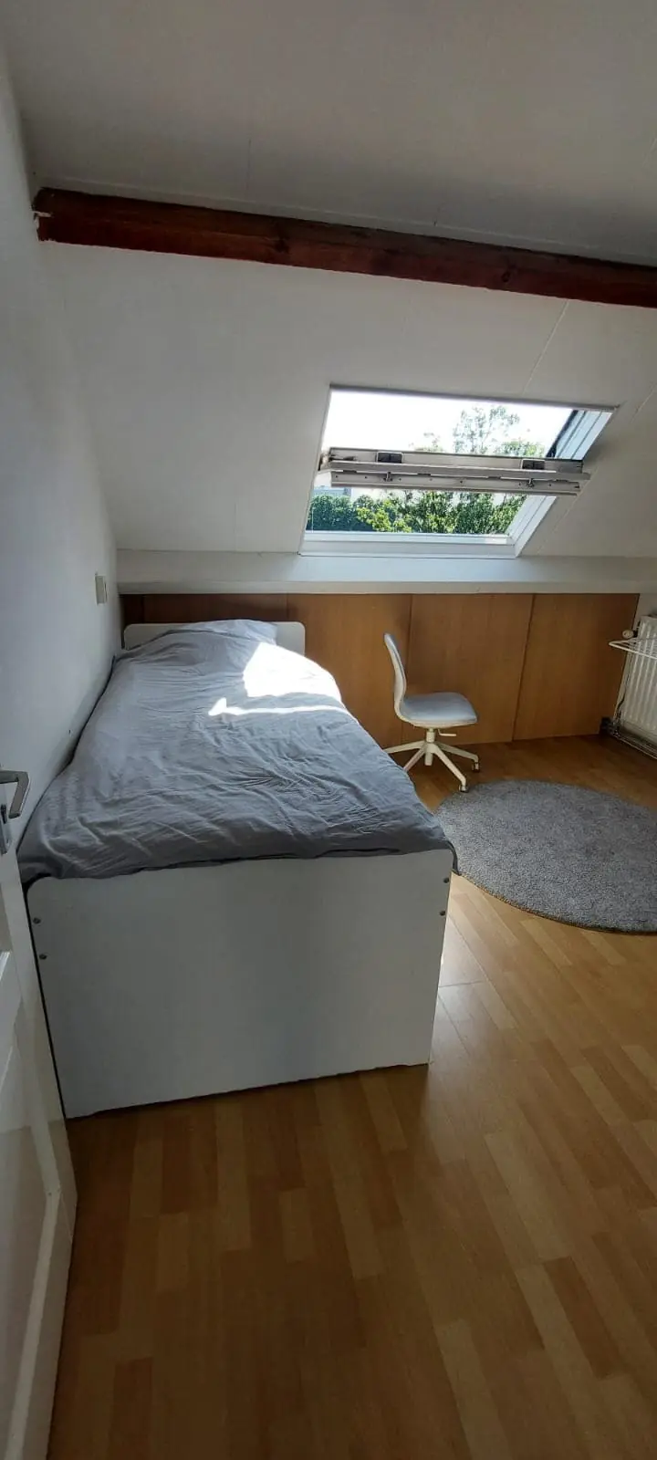Image 6 of 7