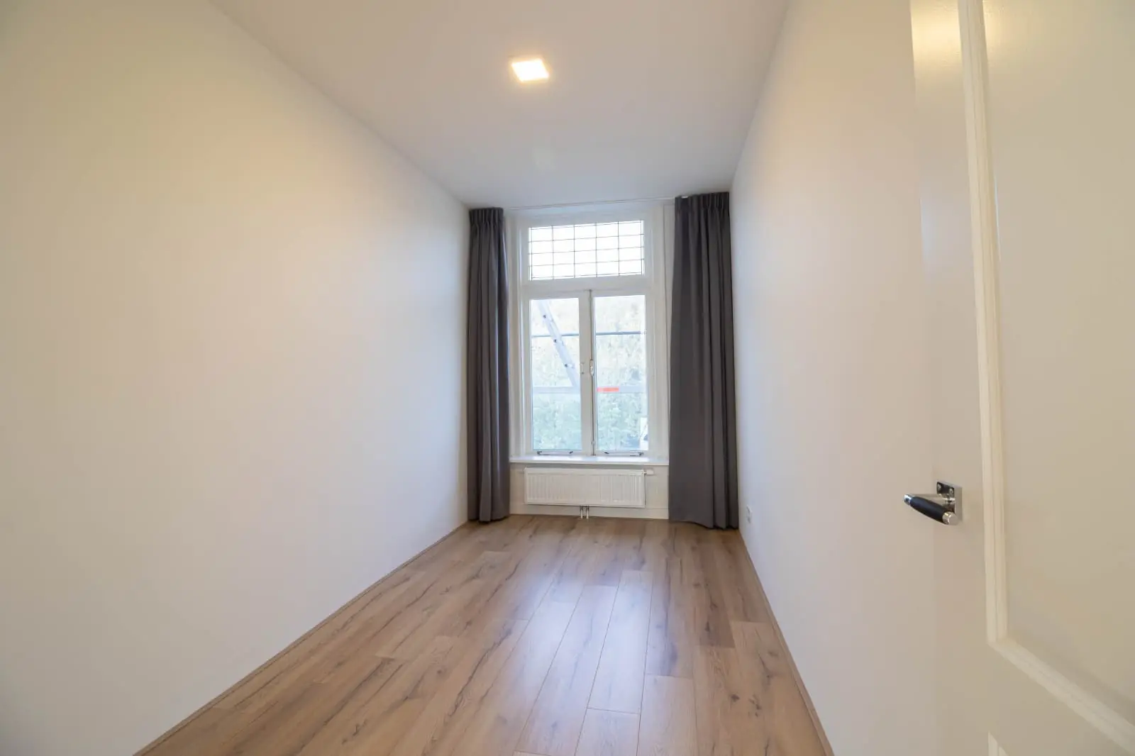Room Toussaintkade, The Hague - For Rent