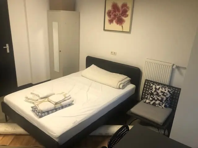Image 2 of 10