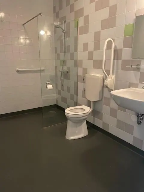 Image 6 of 6