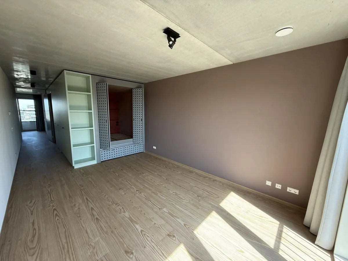 Image 7 of 15