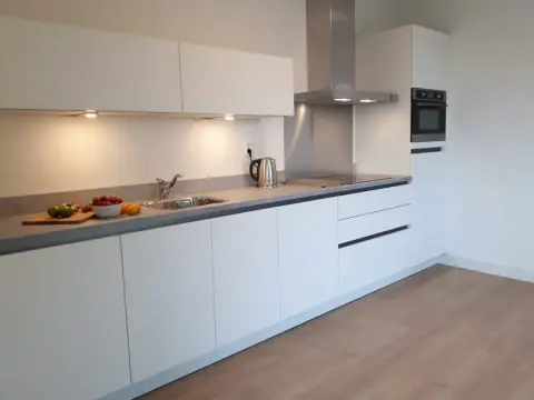 Apartamento amueblado de 3 habitaciones con balcón en Ámsterdam Noord