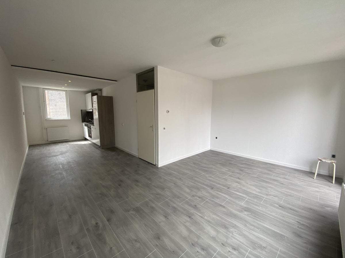 Bild 2 von 27