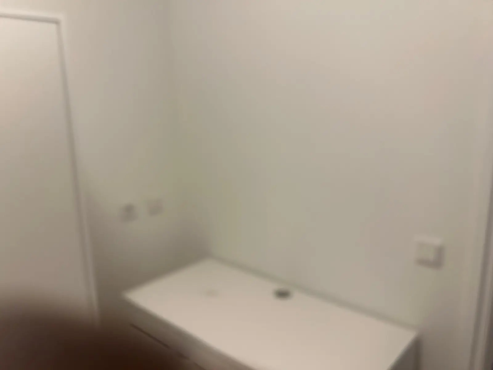 Image 4 of 6