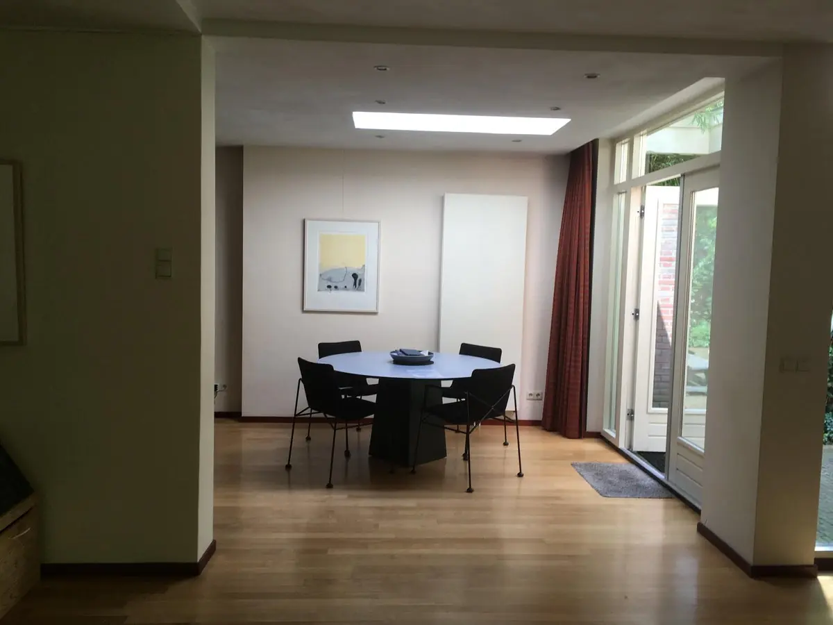 Image 6 of 11