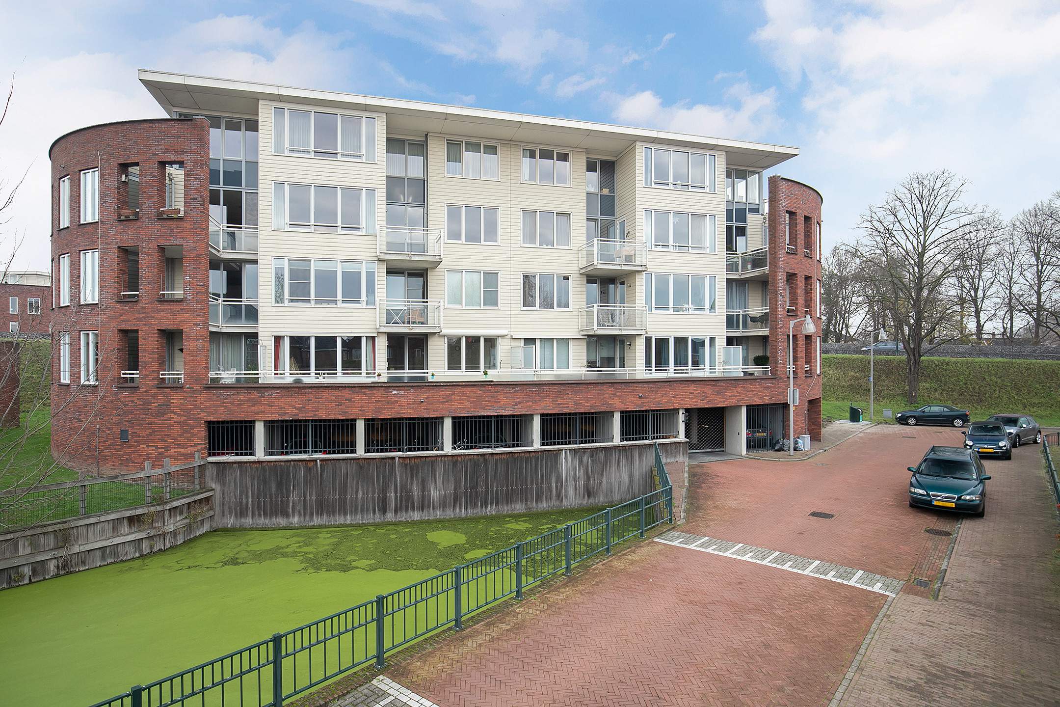 Afbeelding 1 van 11