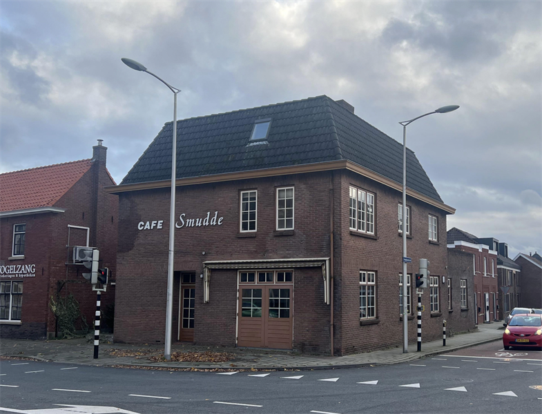Afbeelding 2 van 8