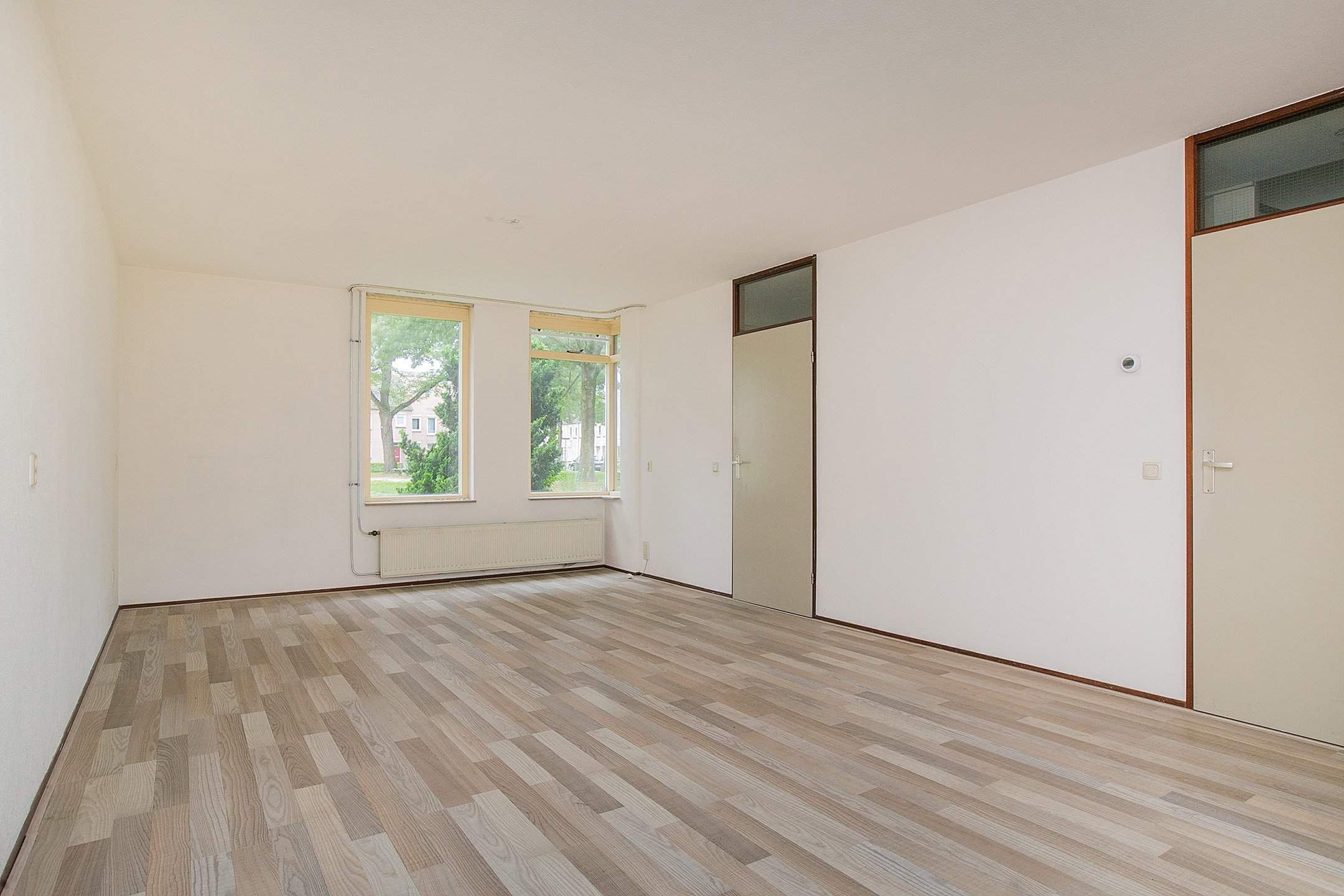 Bild 2 von 16