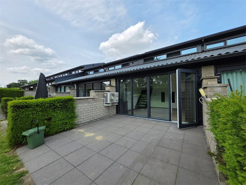 Image 10 of 10