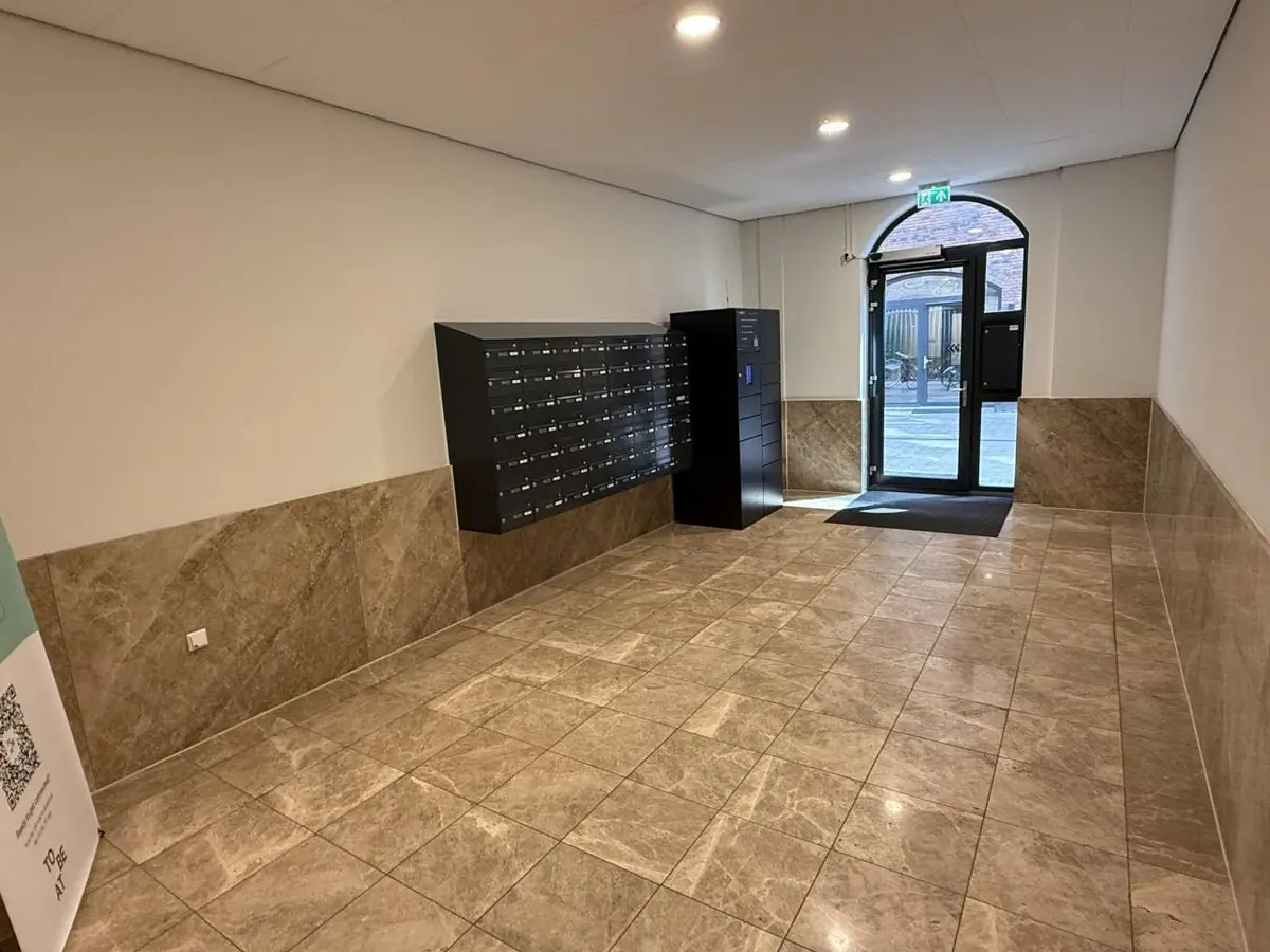 Image 2 of 15