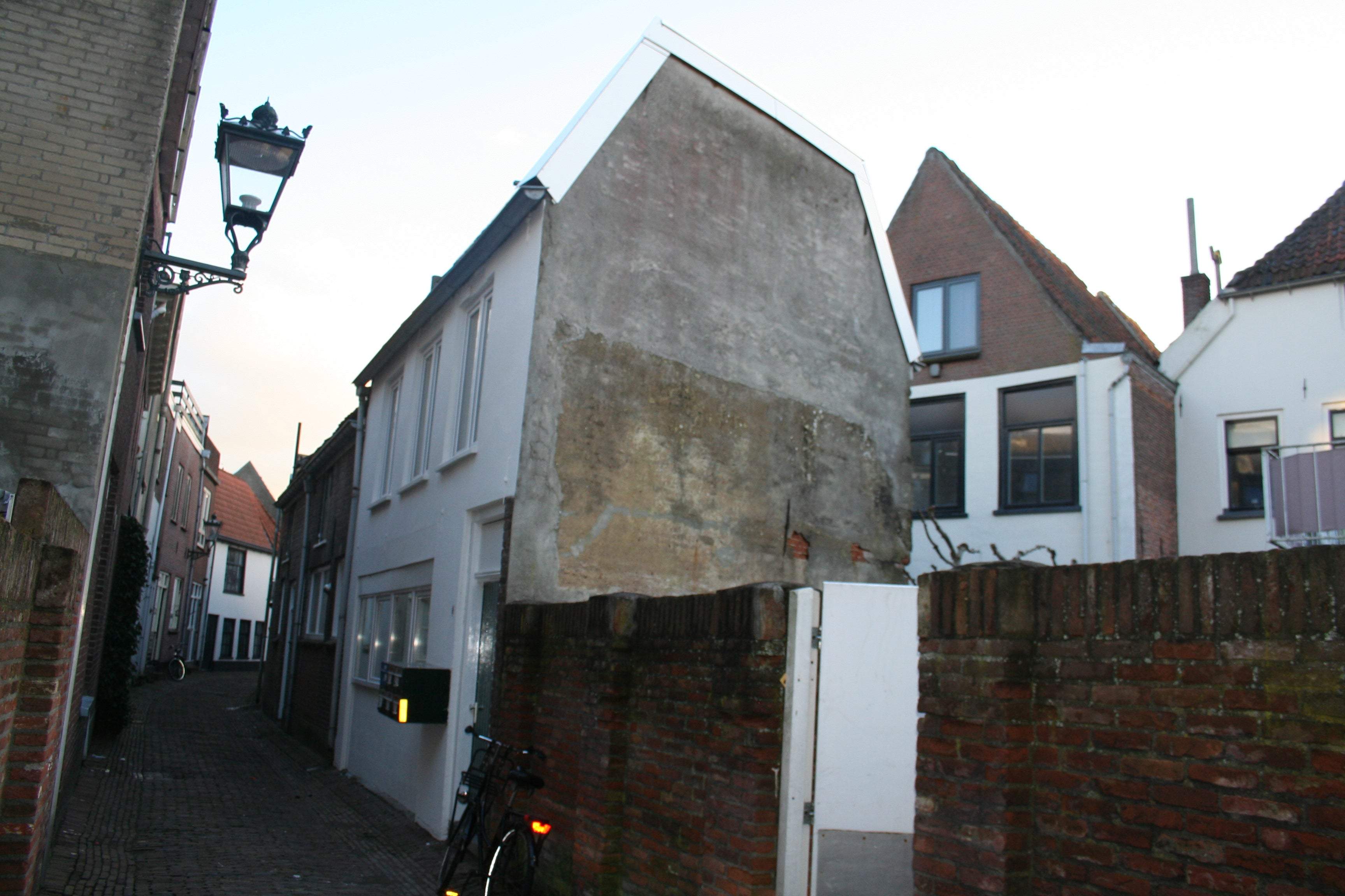 Bild 1 von 12