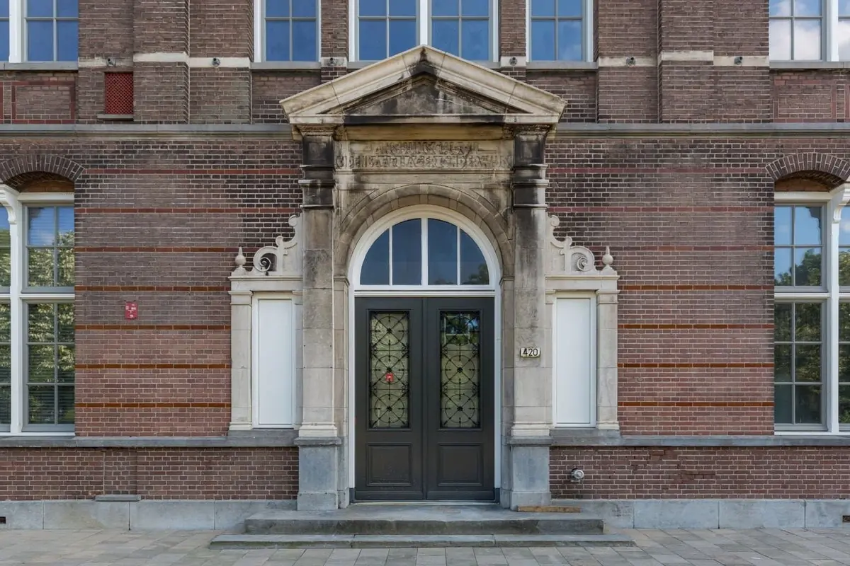 Image 16 of 19