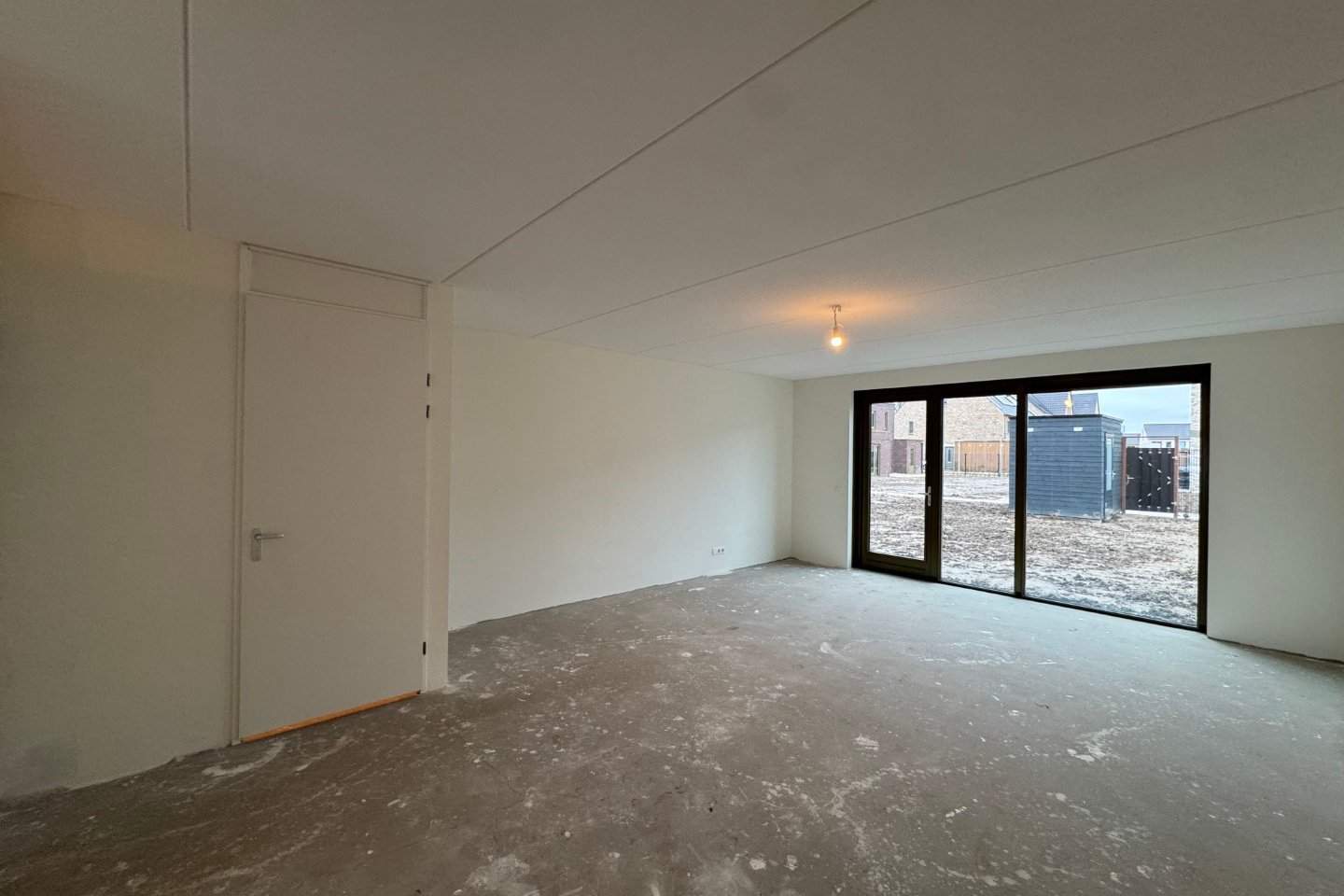 Bild 2 von 12