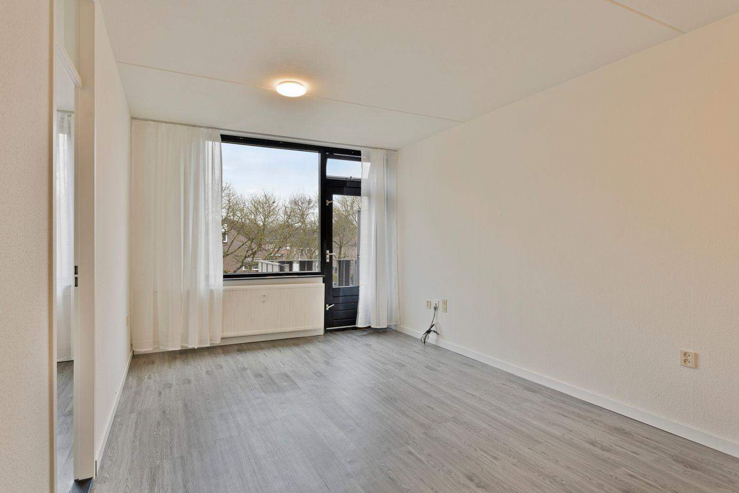 Bild 1 von 9