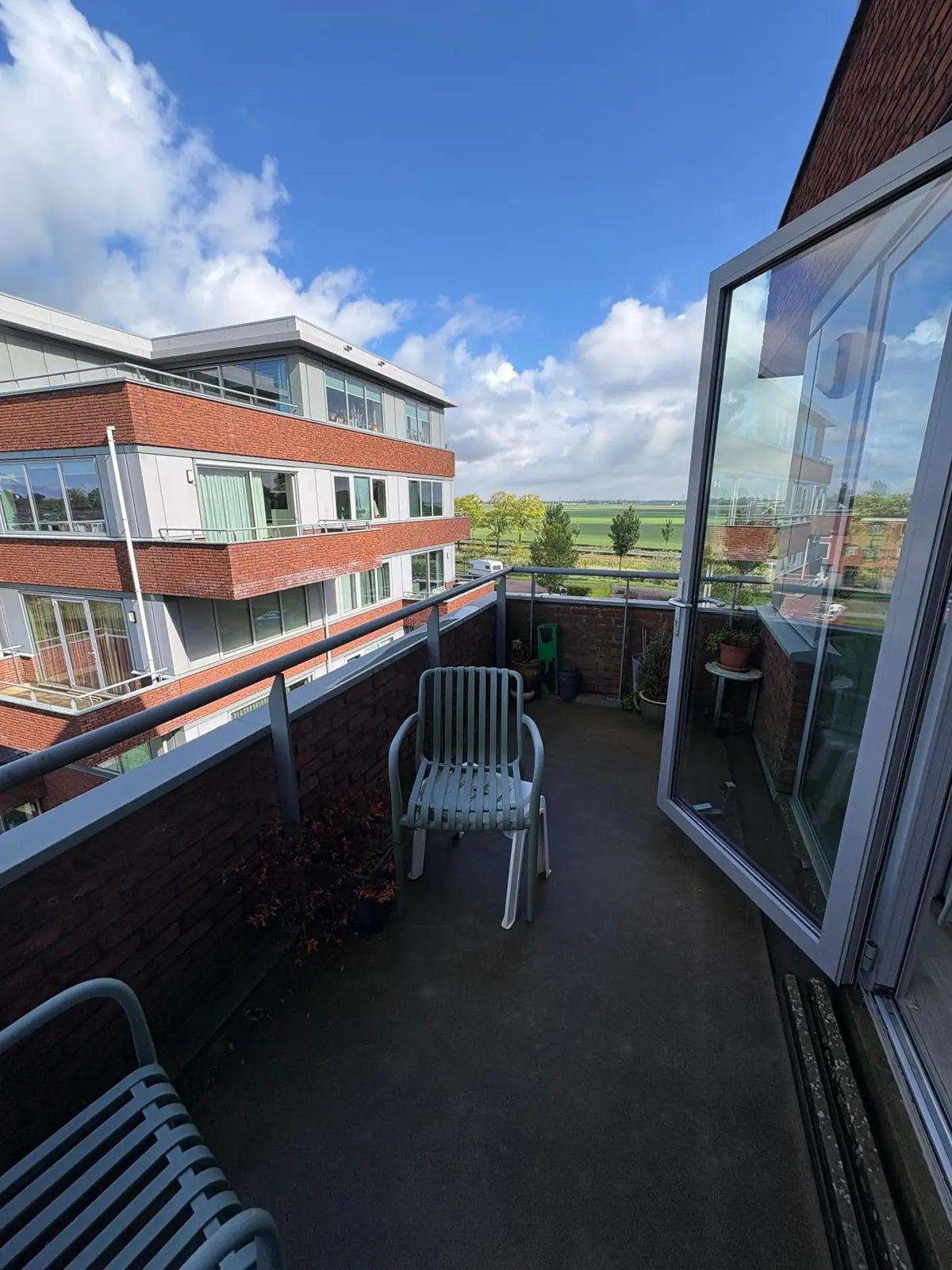 Image 6 of 16