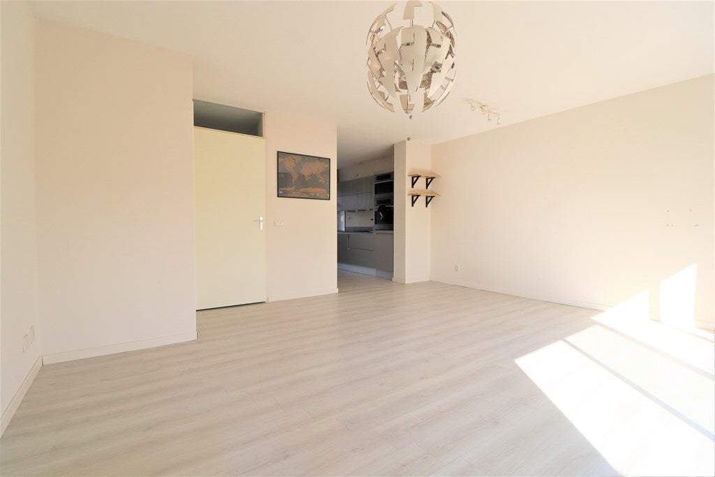 Bild 2 von 24