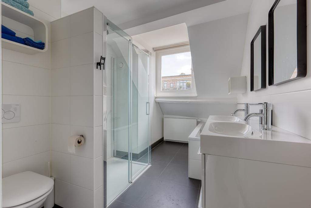 Image 51 of 75