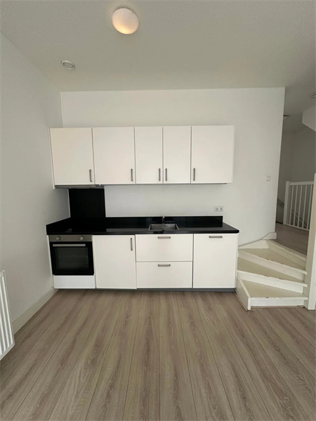 Image 4 of 14