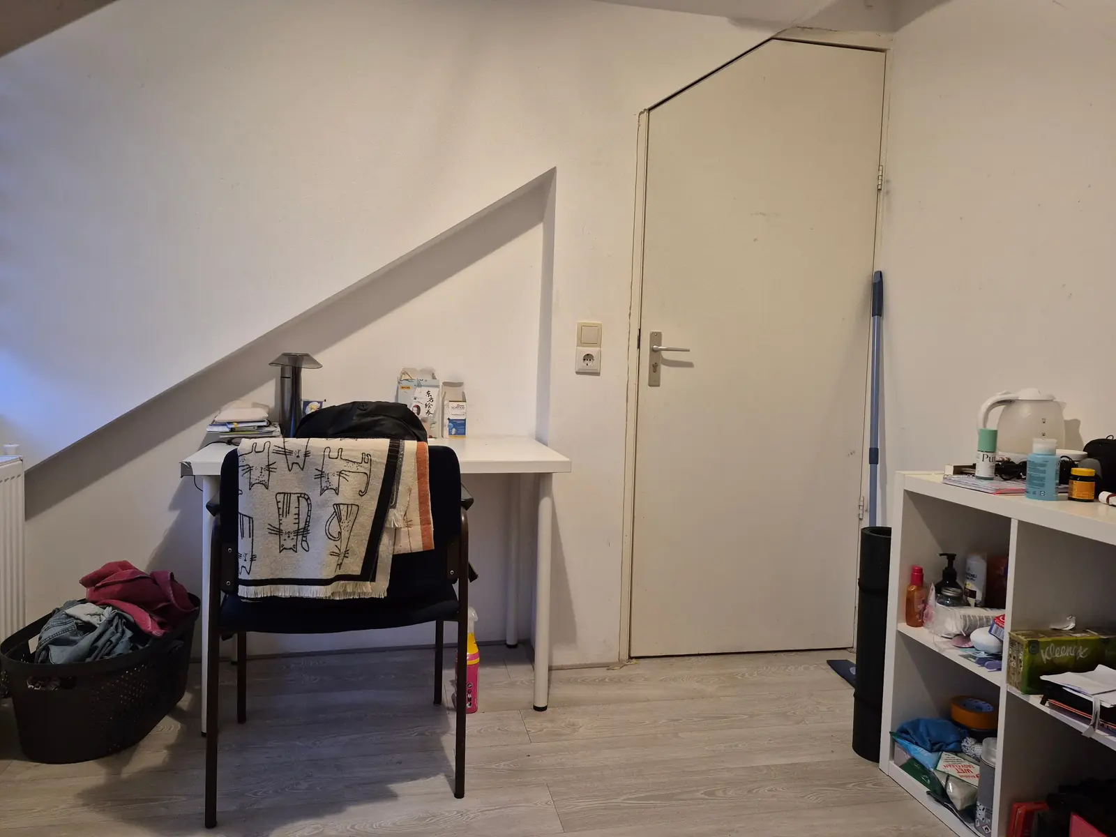 Image 2 of 10