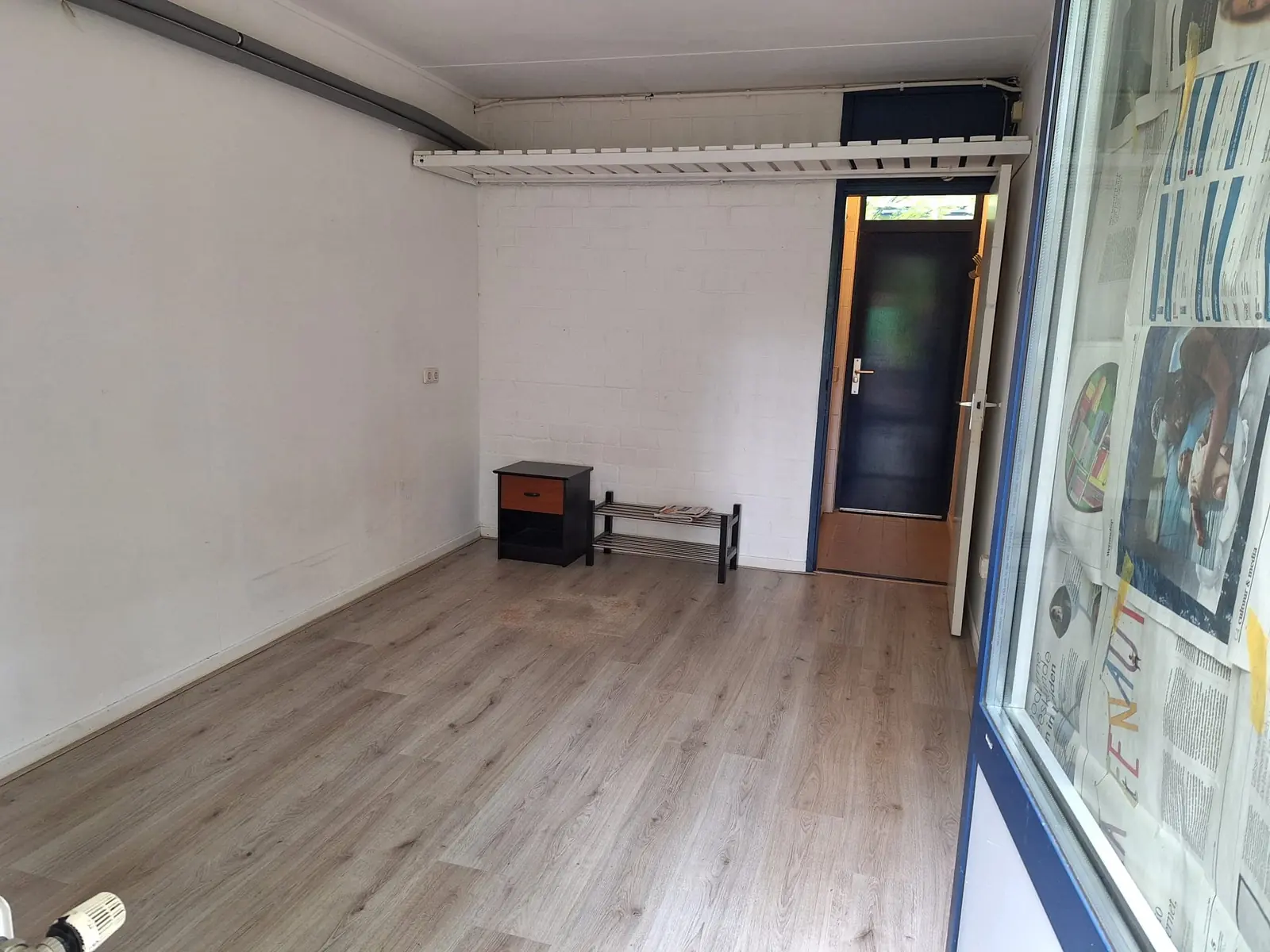 Image 4 of 4
