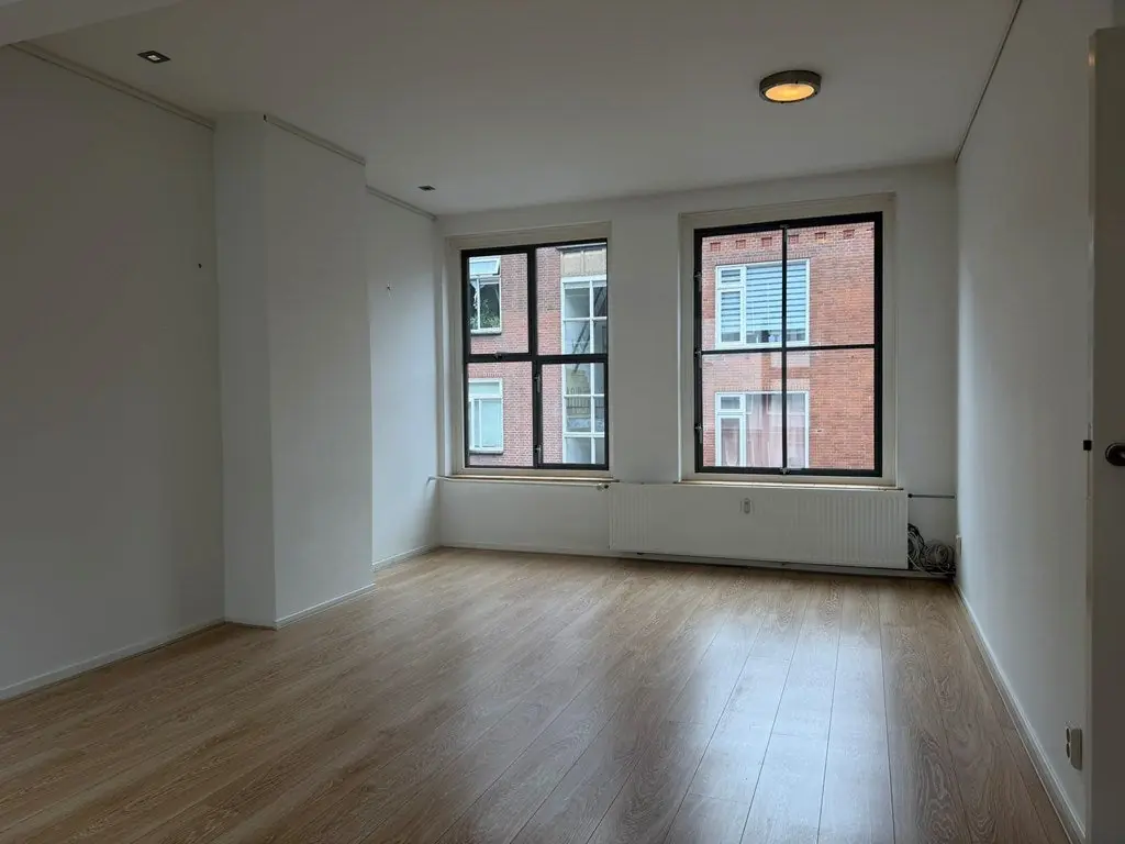 Image 7 of 35