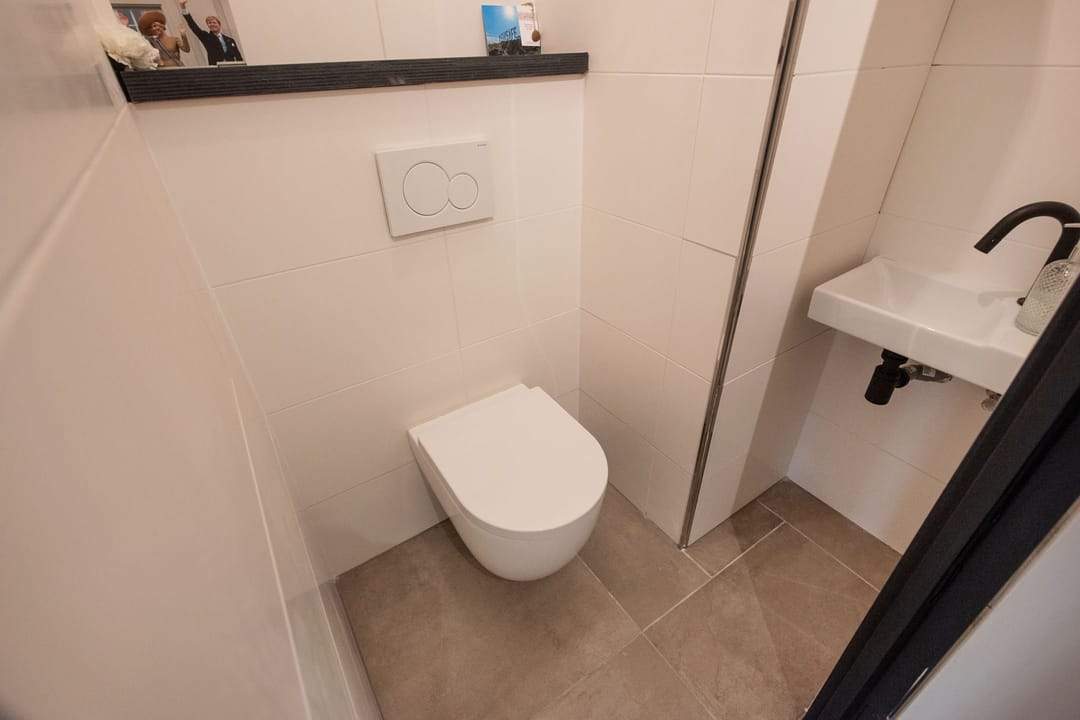 Image 13 of 16