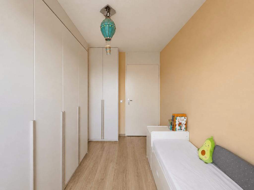 Image 10 of 22