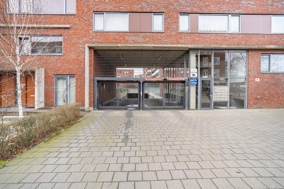 Bild 3 von 47