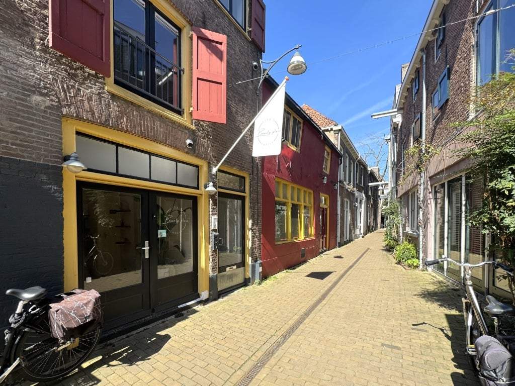 Afbeelding 1 van 19