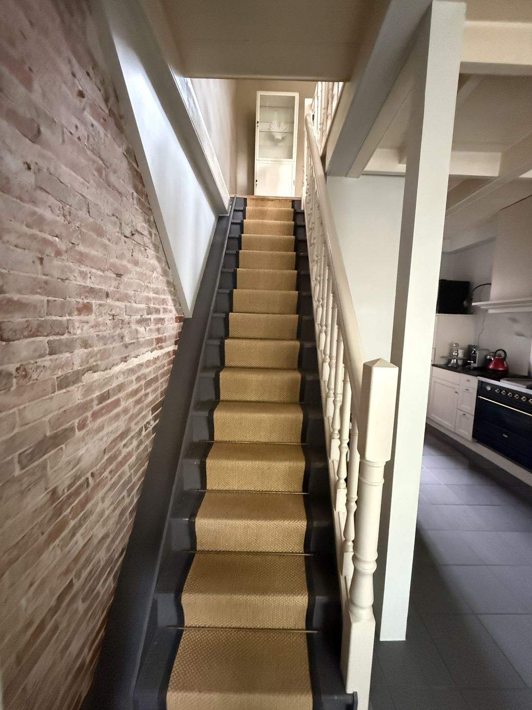 Image 22 of 28