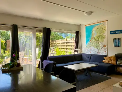 Chambre meublée Gerben Colmjonwei, Leeuwarden - À louer