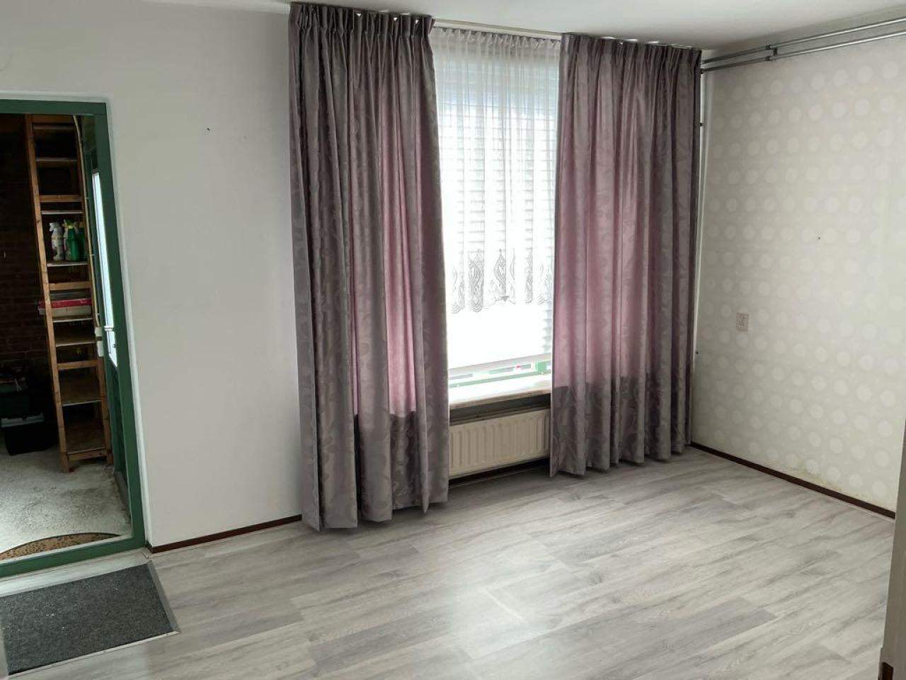 Bild 6 von 9