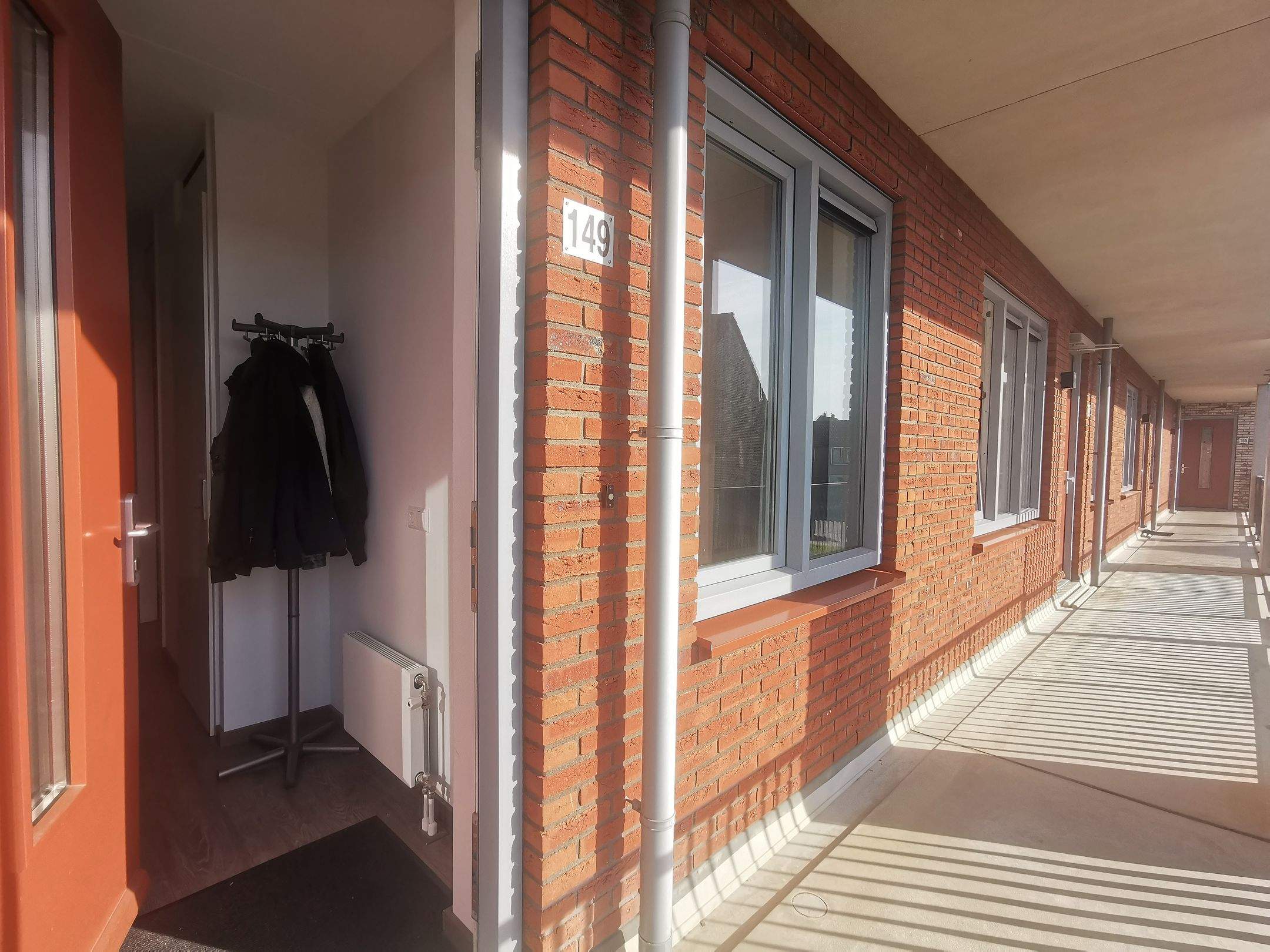 Image 6 of 28