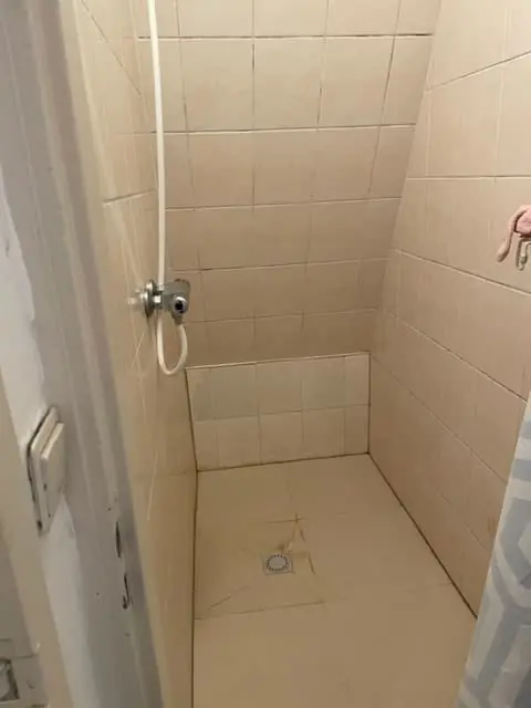 Image 6 of 6