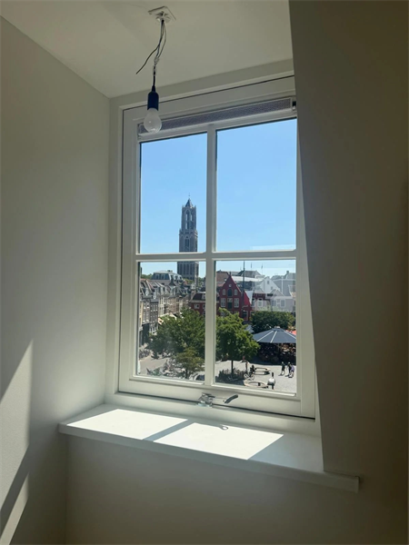 Image 4 of 11
