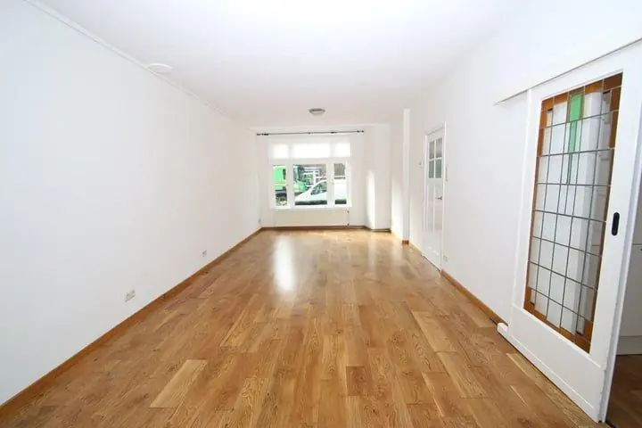 Image 2 of 16
