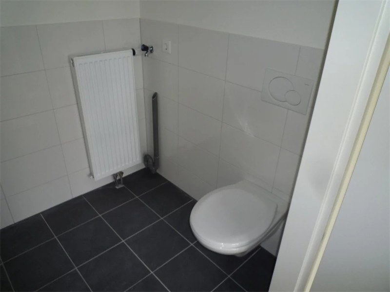 Image 5 of 7