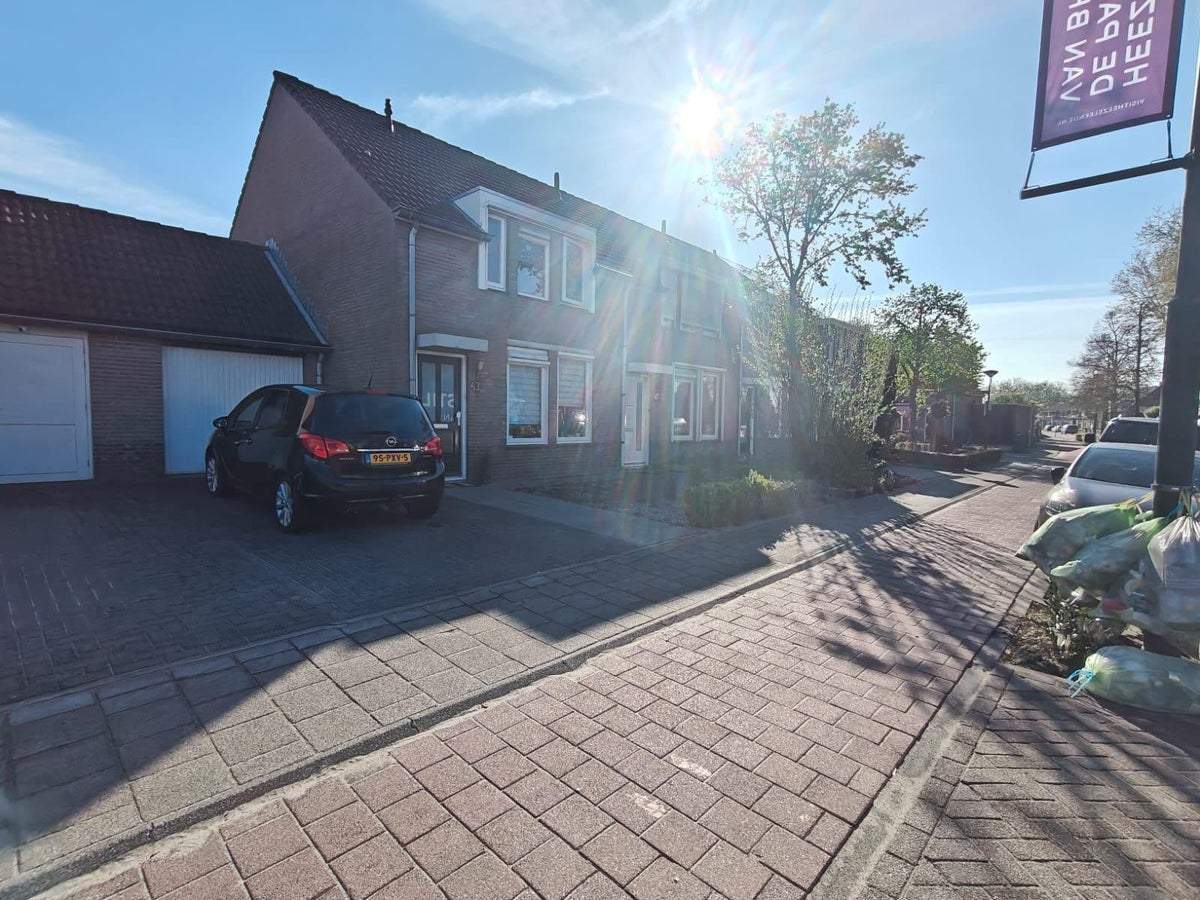 Afbeelding 1 van 9