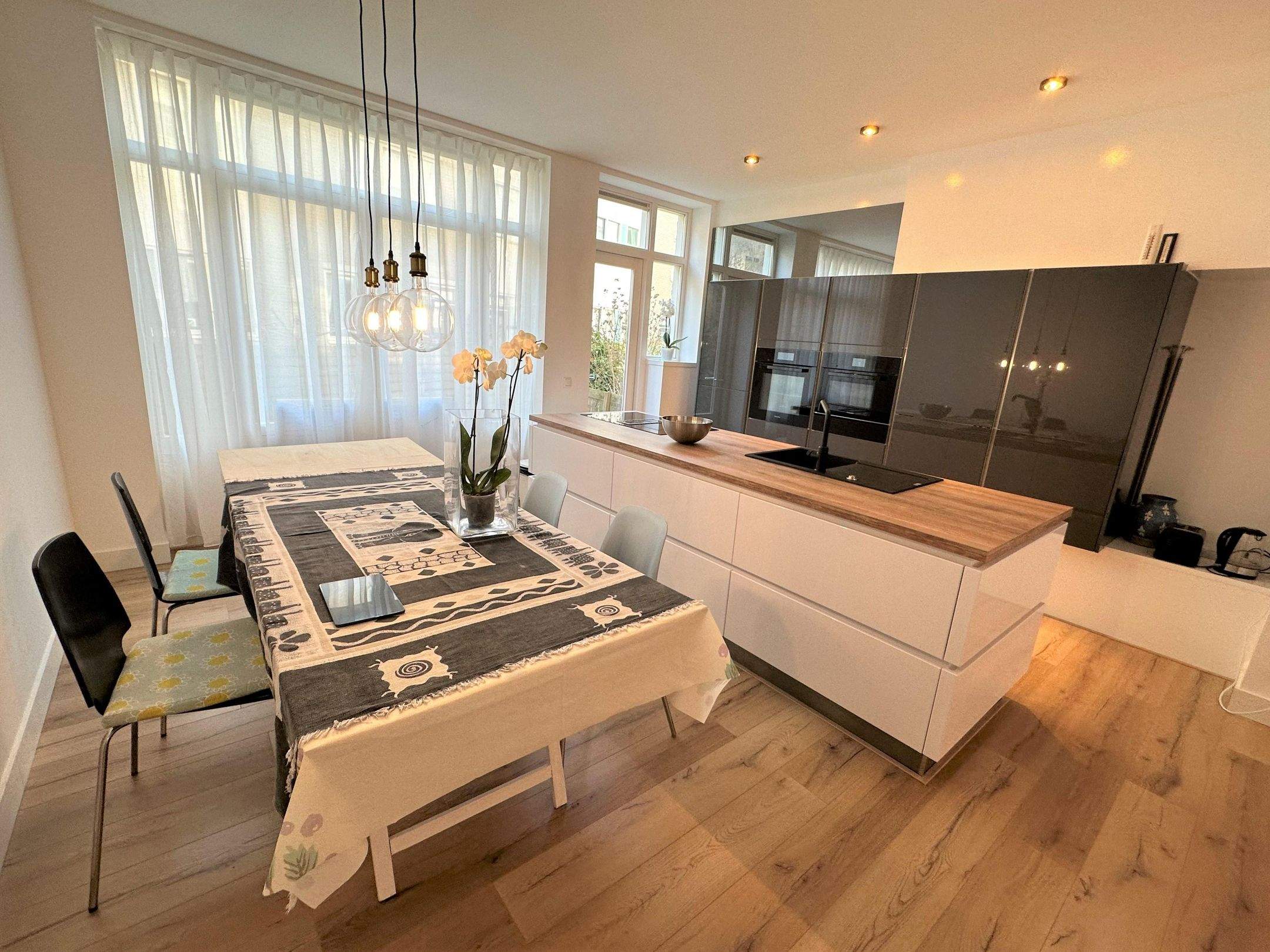Bild 6 von 24