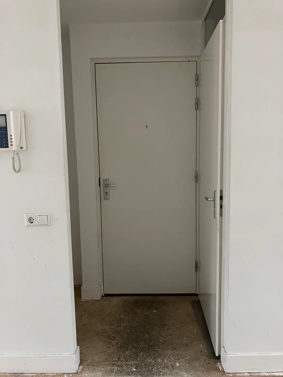 Image 4 of 21