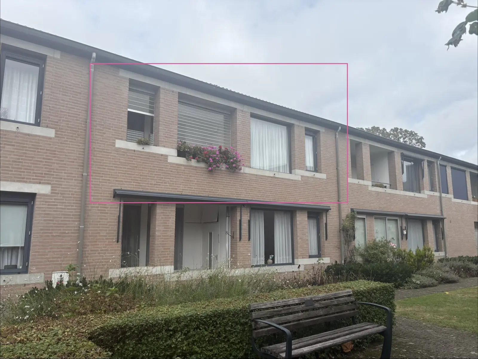 Image 1 of 5