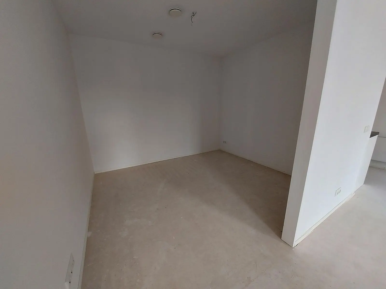 Image 7 of 8