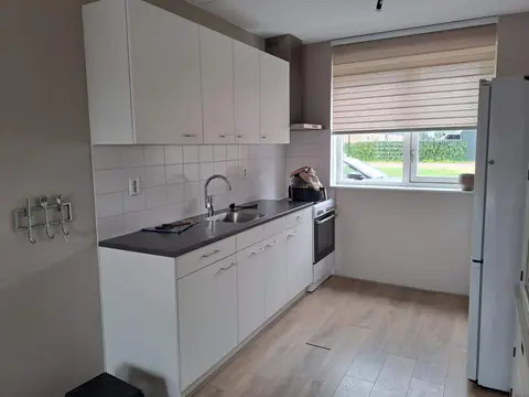Casa familiar de 4 habitaciones en Meerkoetstraat 17, Oosthuizen - En alquiler