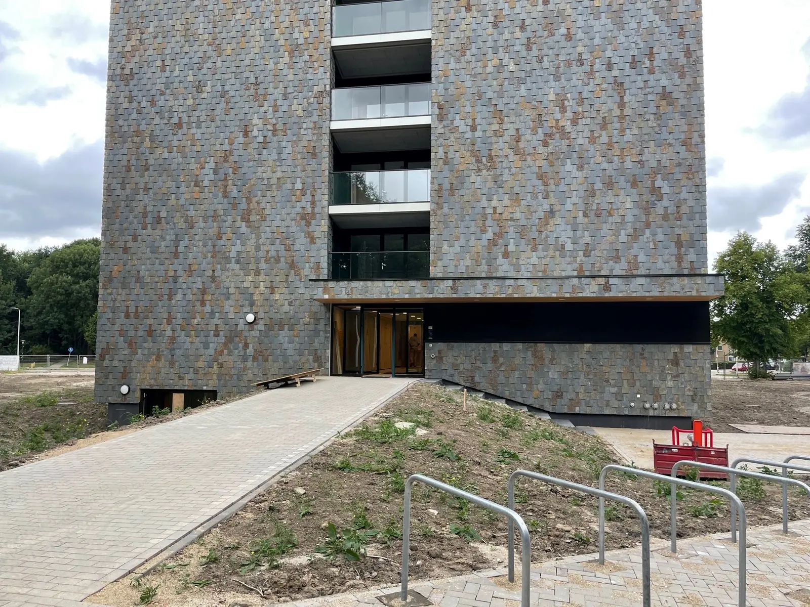 Image 1 of 4