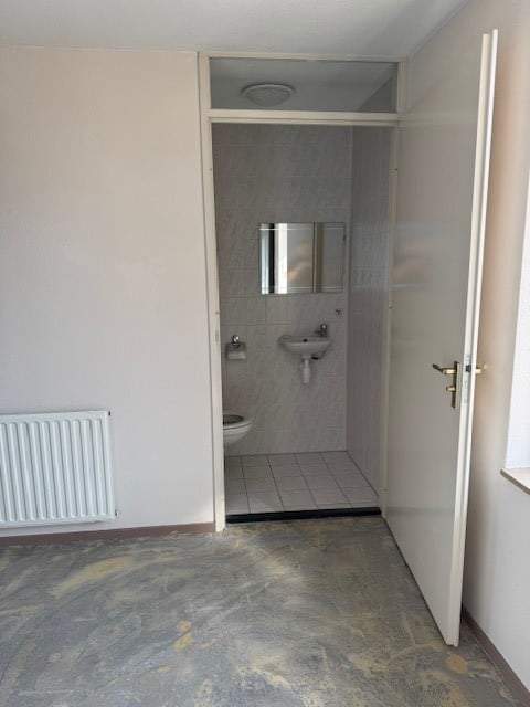 Bild 2 von 12