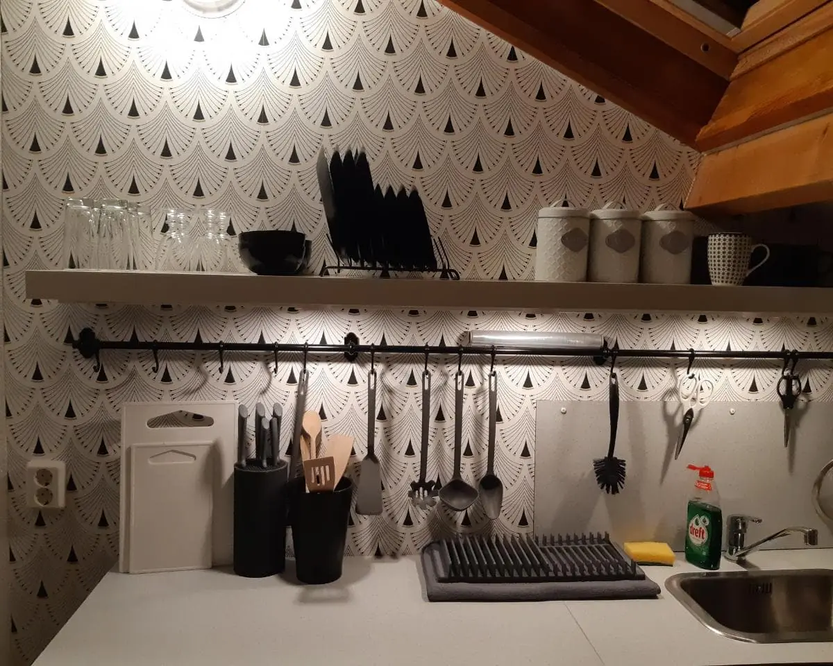 Image 4 of 10