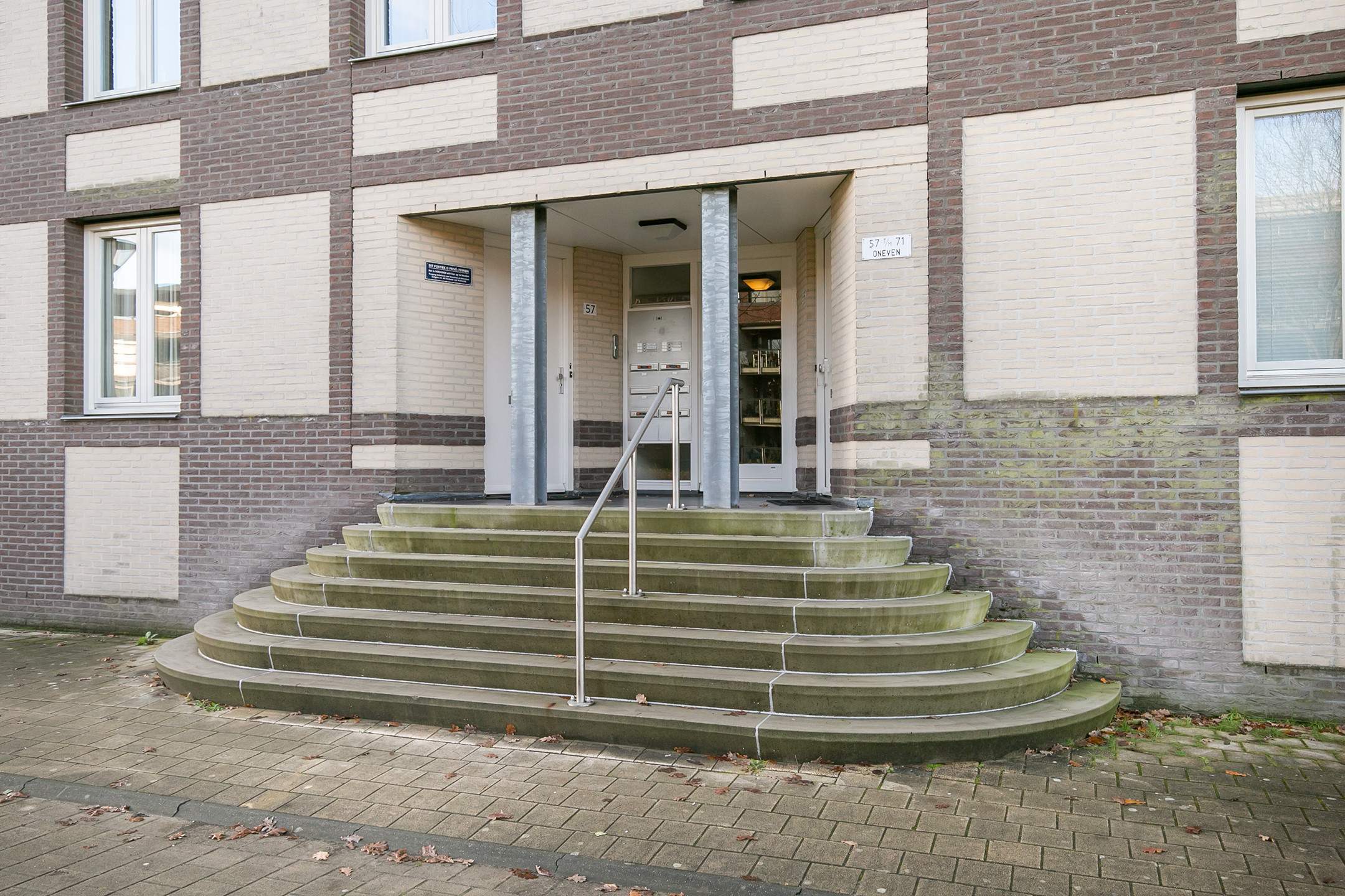 Afbeelding 2 van 26