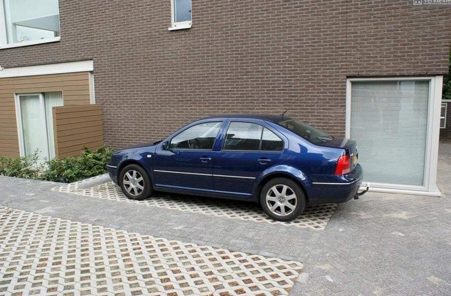 Afbeelding 2 van 27